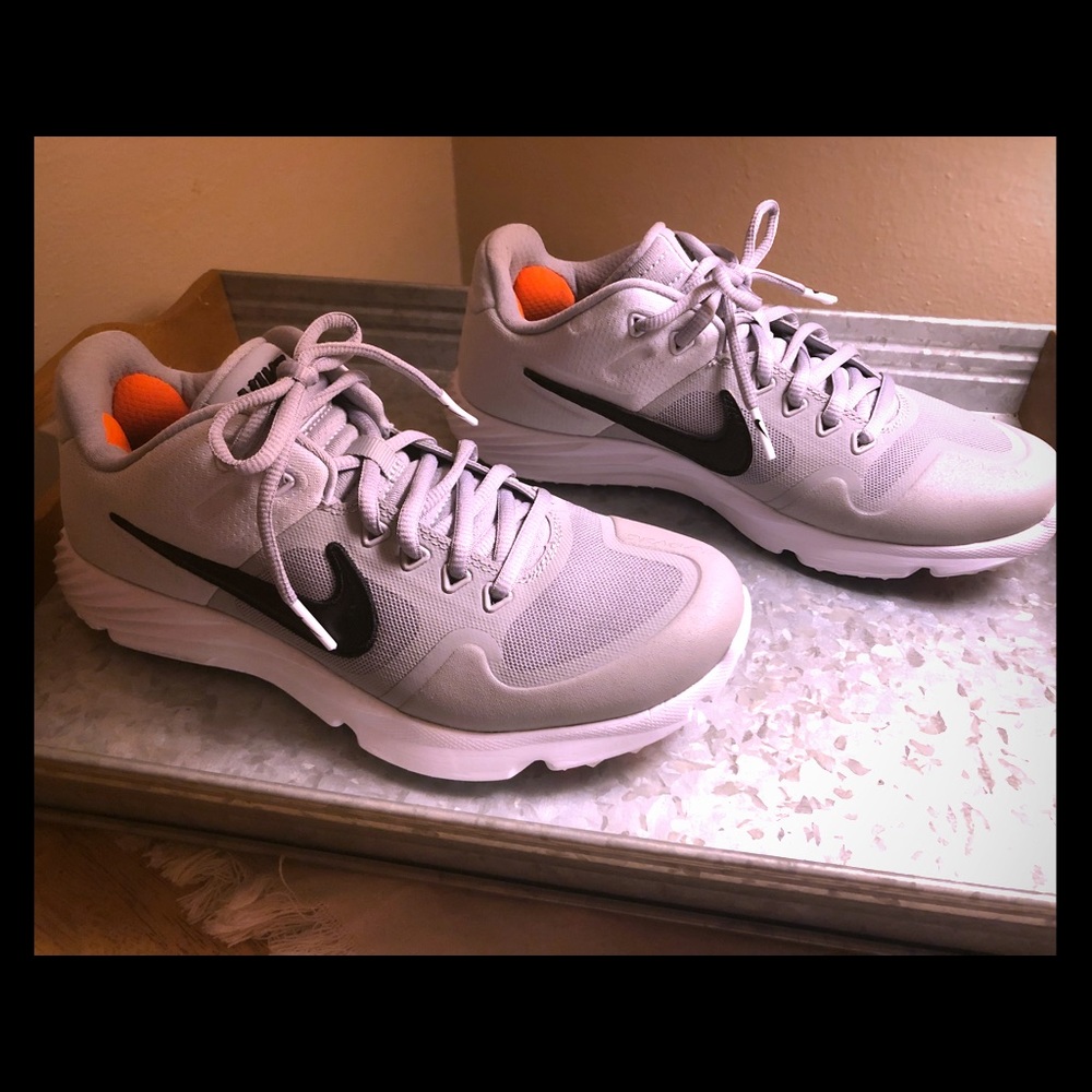 Nike Huarache Elite Turf Shoes MENS 6/ WOMENS 7.5